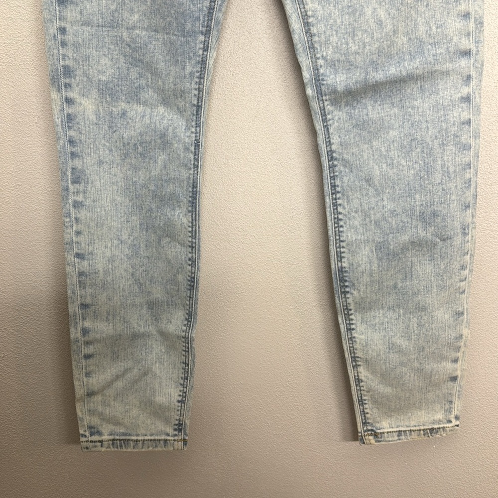 NWT Asos Distressed Jeans - 30 x 32 - Picture 5 of 7